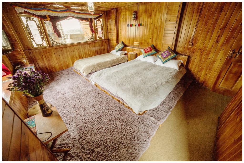Yi'S Hostel Šangri-La Pokoj fotografie